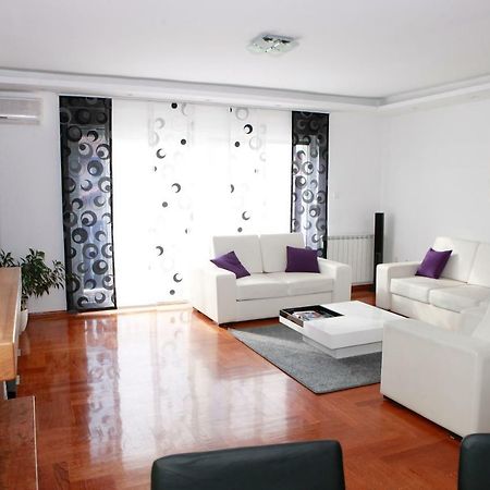 Apartmani Nova Karlovac Luaran gambar