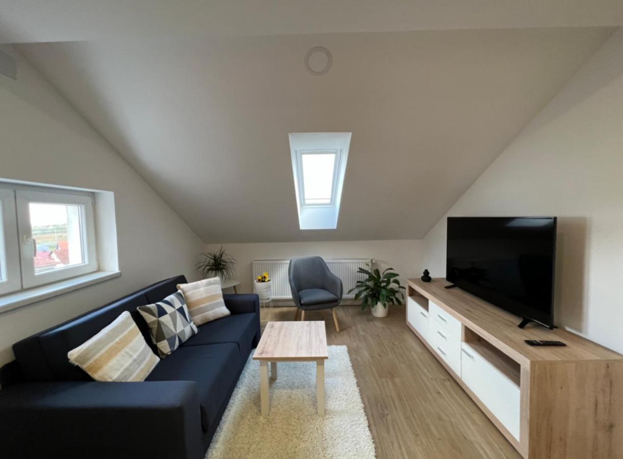 Apartmani Nova Karlovac Luaran gambar