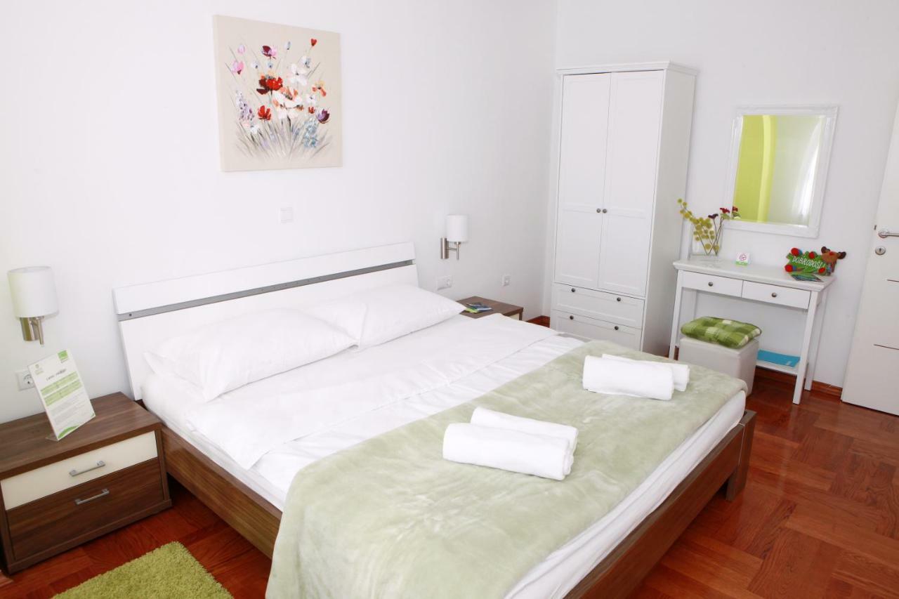 Apartmani Nova Karlovac Luaran gambar