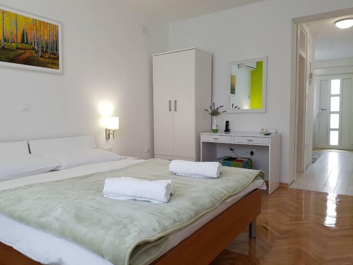 Apartmani Nova Karlovac Luaran gambar